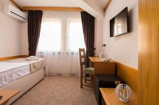 Отель Hotel Yugoslavia Никшич Стандартный одноместный номер-1