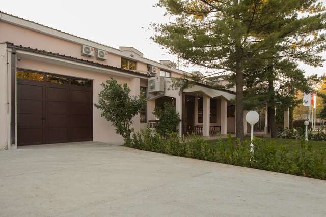 Отель Hotel Yugoslavia Никшич-47